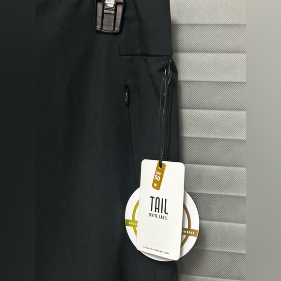 Tail White Label Women’s Black Golf Pull-On Shorts W/ Pockets Size 4 - Picture 4 of 12